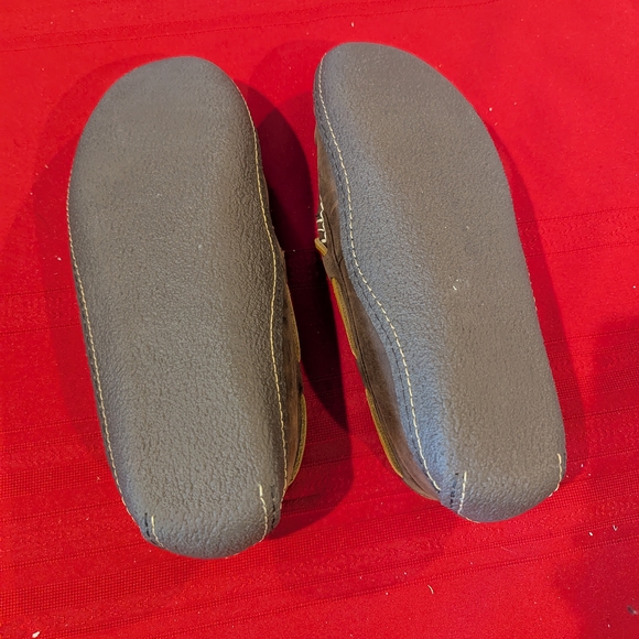 Men's L.L. Bean Brown Slippers - Picture 5 of 5